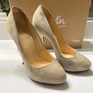 Authentic pre-owned gray suede Christian louboutin pumps 37.5